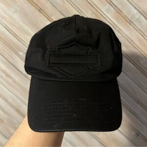 Harley-Davidson Black Logo Elastic Band Ball Cap Front Shield Visor Embroidered